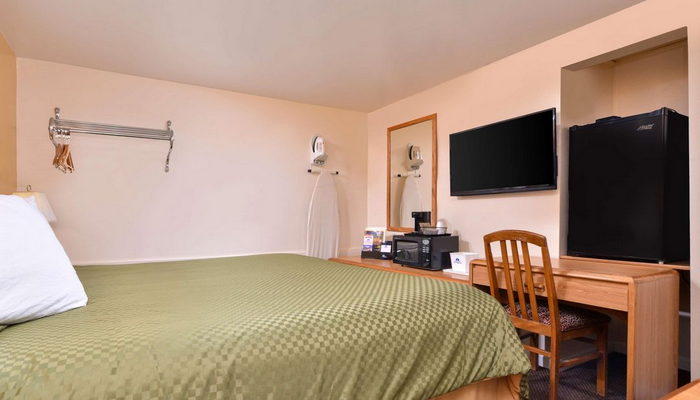 Pinecrest Motel (Americas Best Value Inn) - From Website